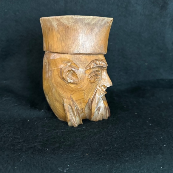 Oliv-Art, vintage hand carved vessel of a face. - Picture 2 of 6